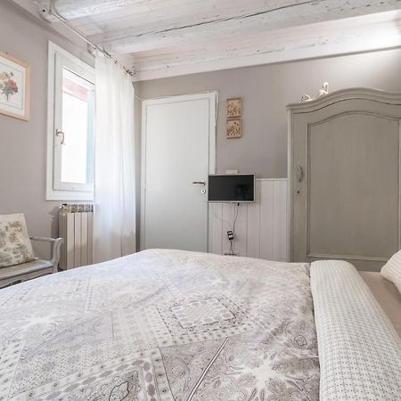 Apartamento Ca Falier Piccolo - Little Sweet Studio In 10-12 Minutes From Bus&Train Station Venecia Exterior foto