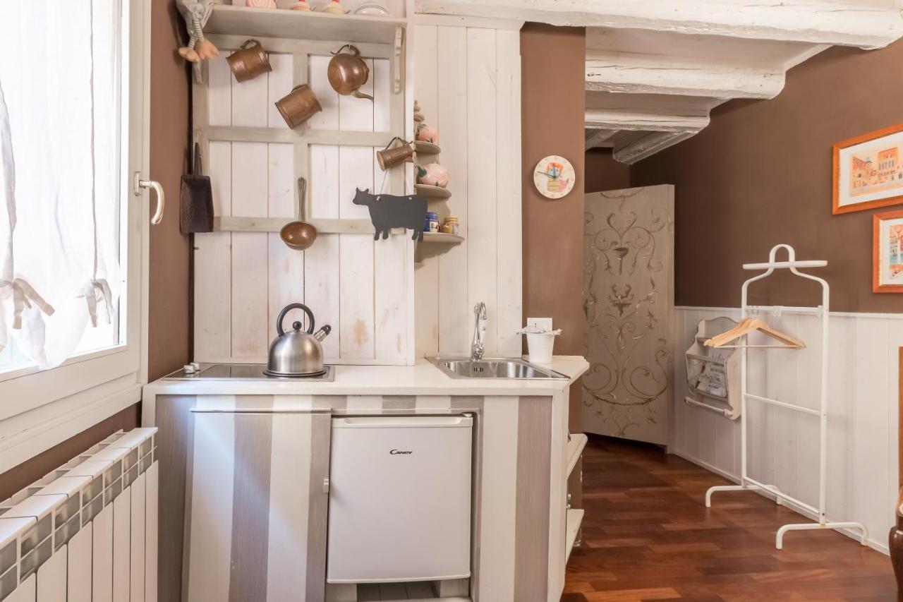 Apartamento Ca Falier Piccolo - Little Sweet Studio In 10-12 Minutes From Bus&Train Station Venecia Exterior foto
