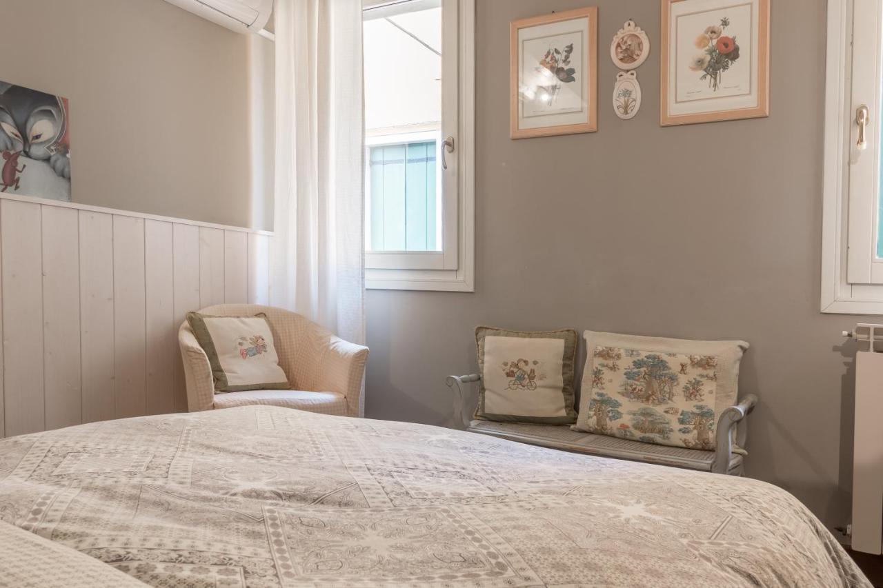 Apartamento Ca Falier Piccolo - Little Sweet Studio In 10-12 Minutes From Bus&Train Station Venecia Exterior foto